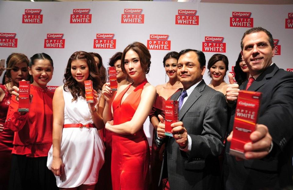 พลอย-เฌอมาลย์ @ งานเปิดตัวยาสีฟัน Colgate Optic White