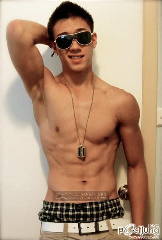 อาตี๋หล่อเซ็กซี่ 07