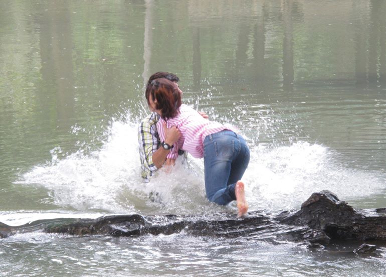 ฉากรักกุ๊กกิ๊กของยุ้ย จีรนันท์ ออย น่ารักเว่อร์ๆๆๆ