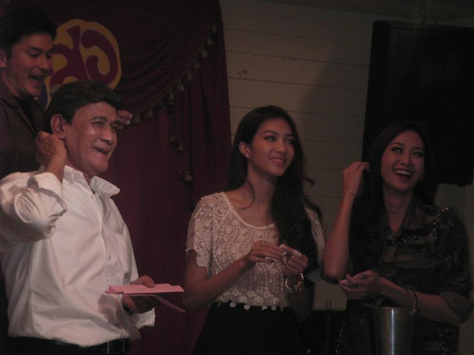 ดารานักแสดงปิดกล้องพ่อตาปืนโต