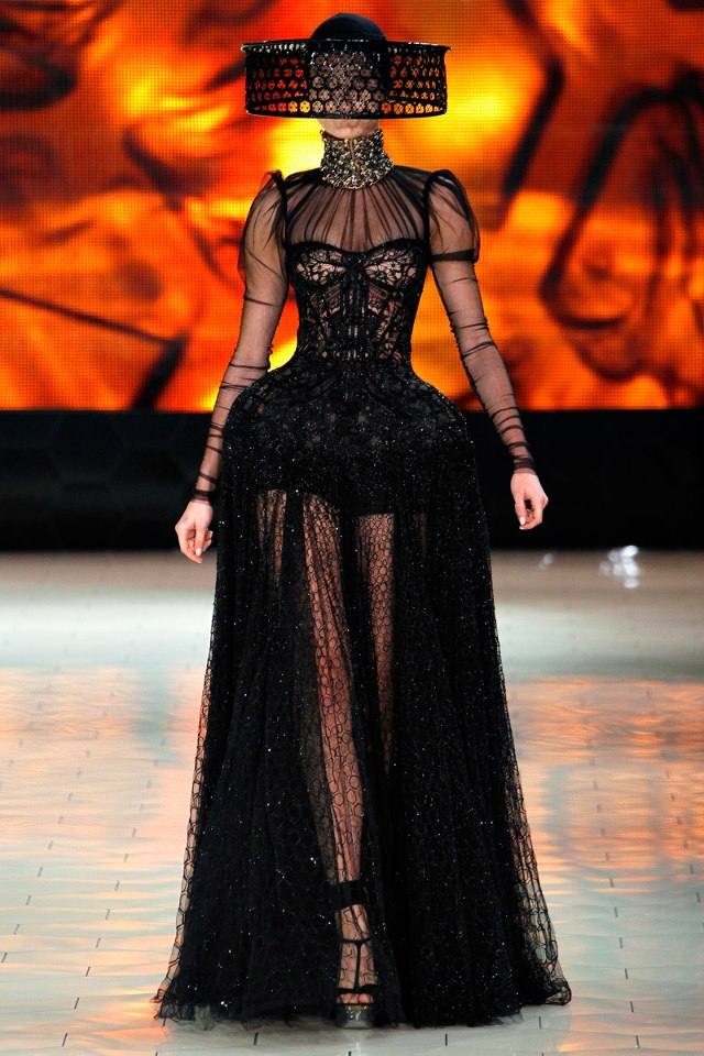 Paris Fashion Week : Alexander McQueen S/S 2013