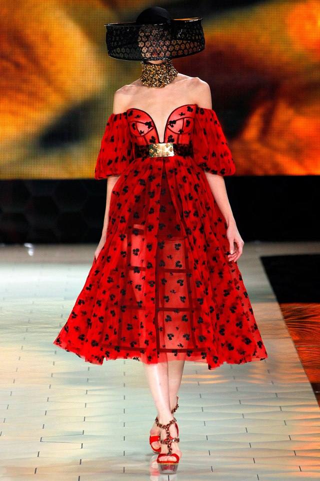 Paris Fashion Week : Alexander McQueen S/S 2013