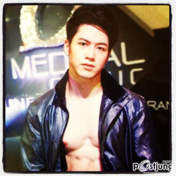 จัดเต็มกับตี๋สุดล่ำ โน้ต นพพร จาก instagram