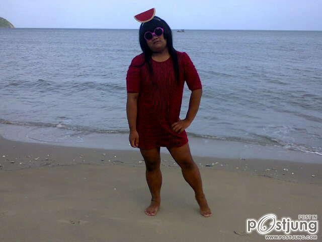 เเตงโมพอลล่าเริ่ดมั้ยล่ะค่ะ อยากกินก็ต้องมาห้องพอลล่านะค่ะเเต่ต้องทำใจรอหน่อย คิวงานพอลล่าเยอะ