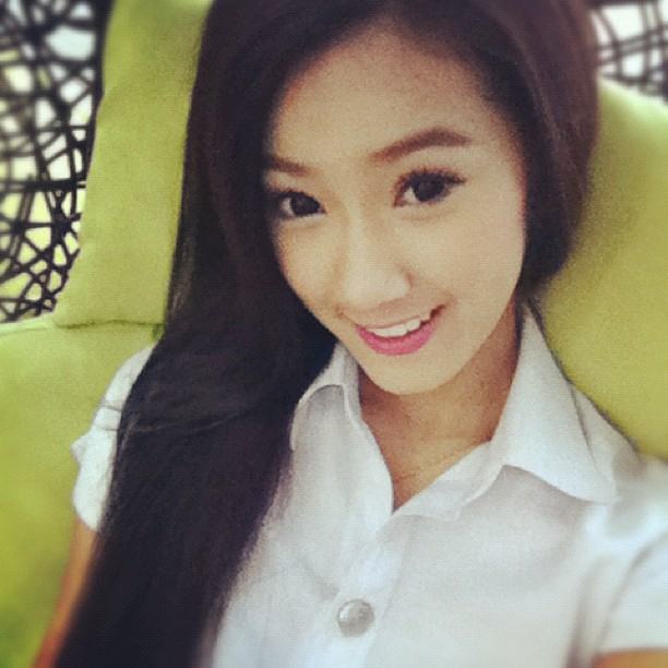 น้องหยก เอแบค