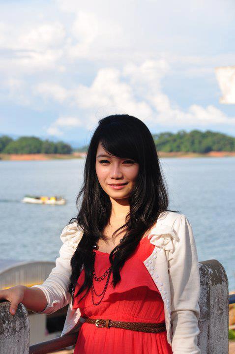 มาดูสาว "ลาว"