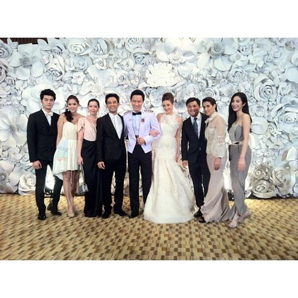 เก็บตกความหวาน งานแต่งแป้ง-ผู้กองต้อม จาก Instagram ดารา