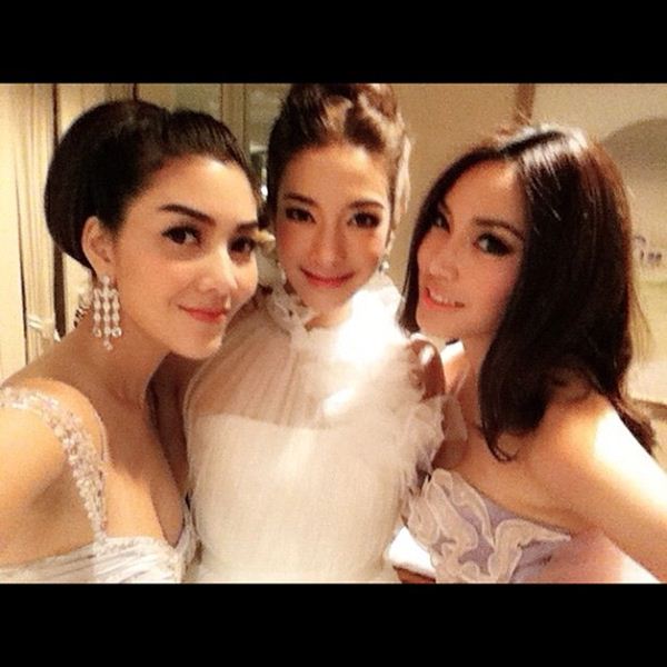 เก็บตกความหวาน งานแต่งแป้ง-ผู้กองต้อม จาก Instagram ดารา