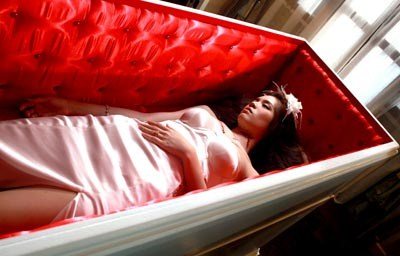 เกรซ+ปีเตอร์+โทนี่ จากหนัง ตีสาม 3D ตอน เรือนหอคนตาย