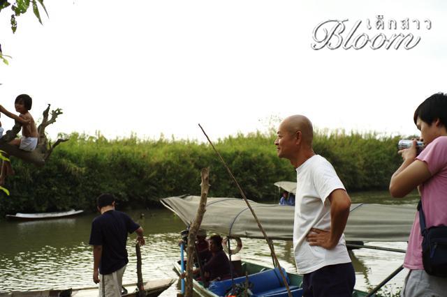 หนังใหม่ เด็กสาว