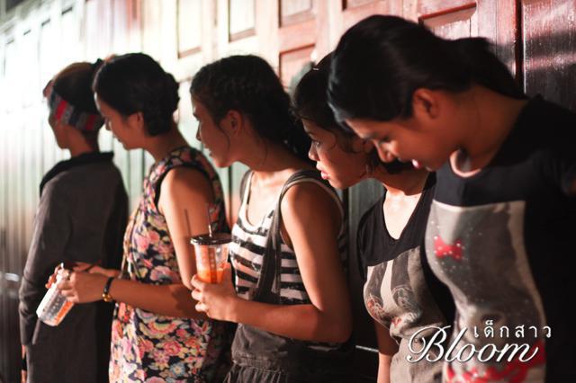 หนังใหม่ เด็กสาว