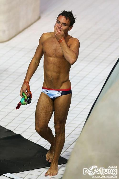 Men in Speedo 01