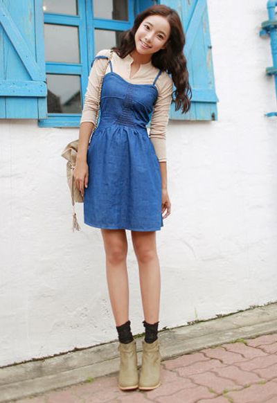 แฟชั่น ชุดเดรสยีนส์เท่ ๆ ที่คอคนรักยีนส์ไม่ควรพลาด