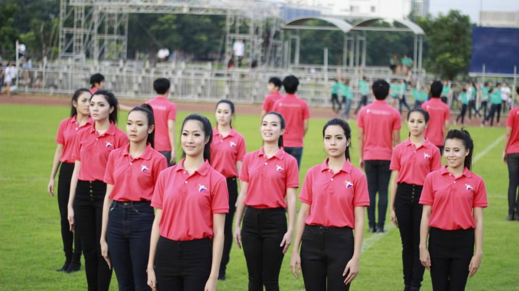 Sport day เชียร์ลีดเดอร์ ม.กรุงเทพ