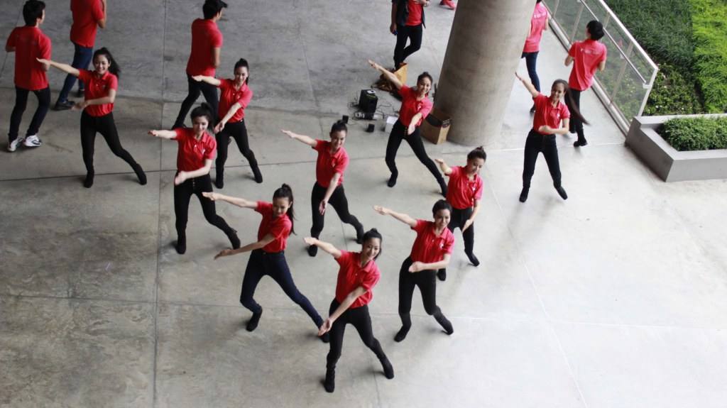 Sport day เชียร์ลีดเดอร์ ม.กรุงเทพ