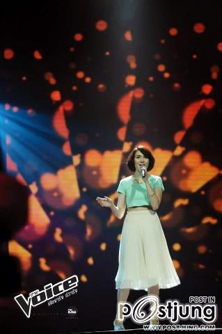 จัดเต็ม! เจนนี่ รติพันธ์ JNE ที่กำลังฮือฮาใน The Voice Thailand