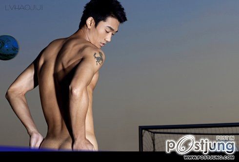 商毅 เตะบอลกันครับ