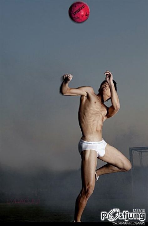 商毅 เตะบอลกันครับ