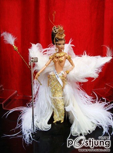 The Best National Costume - Thailand