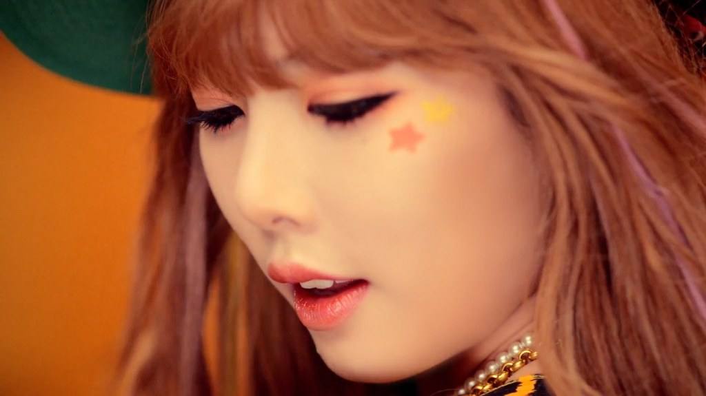[ HYUNA ] Comeback "Melting" (เพิ่มรูป)
