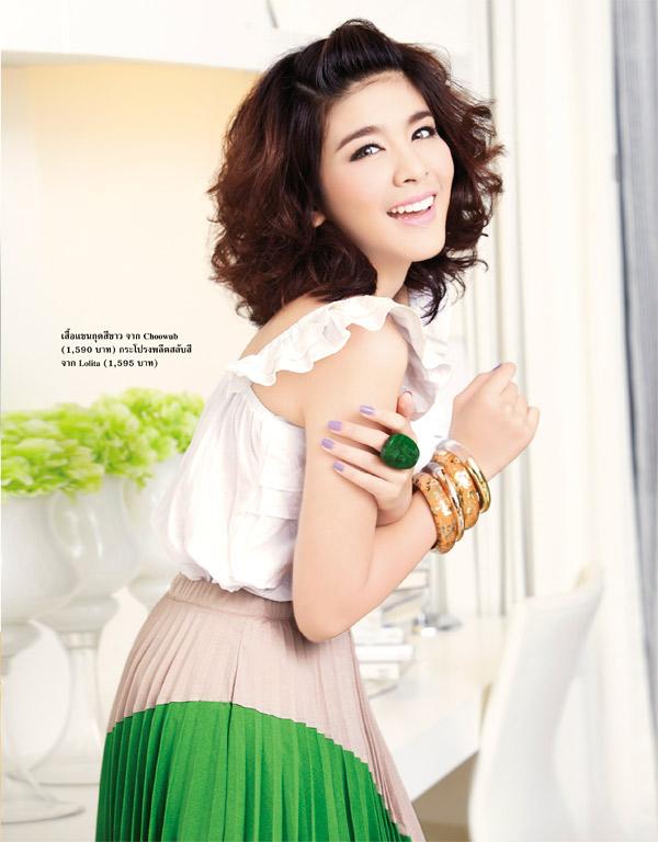 หนูนา-หนึ่งธิดา @ Lisa weekly 17-10-12