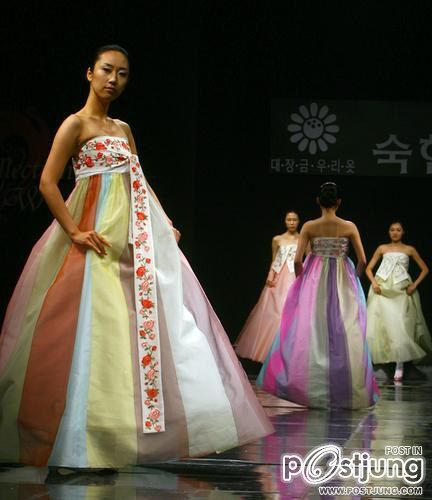 ชุดเกาหลี(ฮันบก)แบบโมเดิร์น ภาค 1 ค่ะ