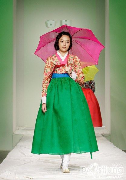 ชุดเกาหลี(ฮันบก)แบบโมเดิร์น ภาค 1 ค่ะ