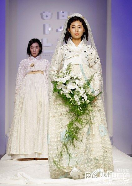 ชุดเกาหลี(ฮันบก)แบบโมเดิร์น ภาค 1 ค่ะ