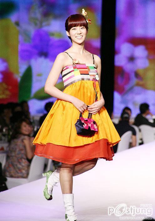 ชุดเกาหลี(ฮันบก)แบบโมเดิร์น ภาค 1 ค่ะ