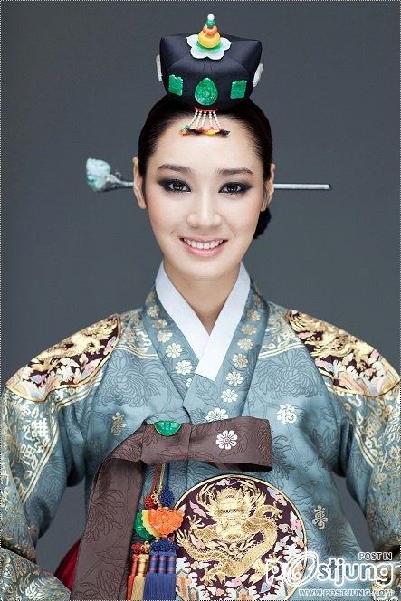 ชุดเกาหลี(ฮันบก)แบบโมเดิร์น ภาค 2 ค่ะ