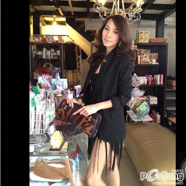 Aum Patchrapa @ Instagram Update-