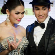 ชมพู่ อารยา ในงานGrand Opening Robinson Central Plaza Suratthani