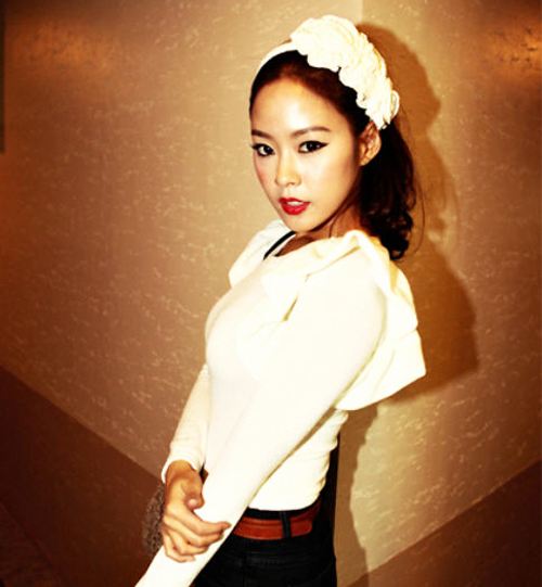 แฟชั่น ที่คาดผม เก๋ ๆ สำหรับสาวๆ