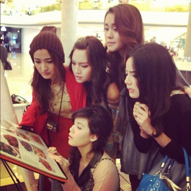 5 สาว The Sixth Sense สื่อรักสัมผัสหัวใจ