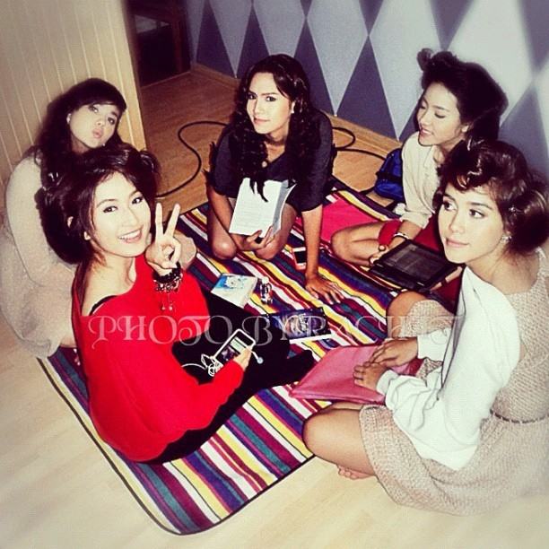 5 สาว The Sixth Sense สื่อรักสัมผัสหัวใจ