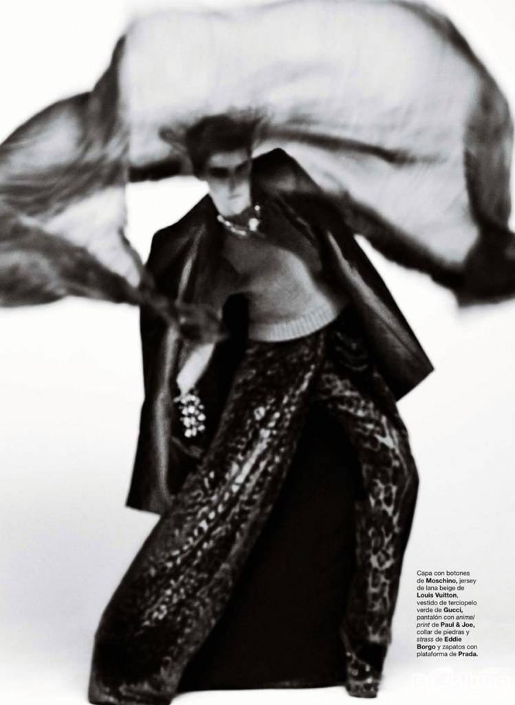 Eugenia Volodina @ Harper's Bazaar Spain November 2012