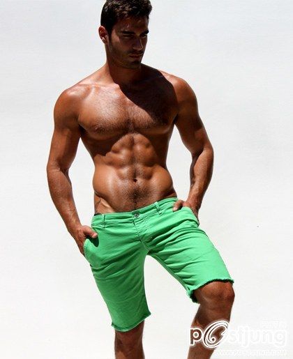 Rodiney Santiago in Rufskin : HQ images