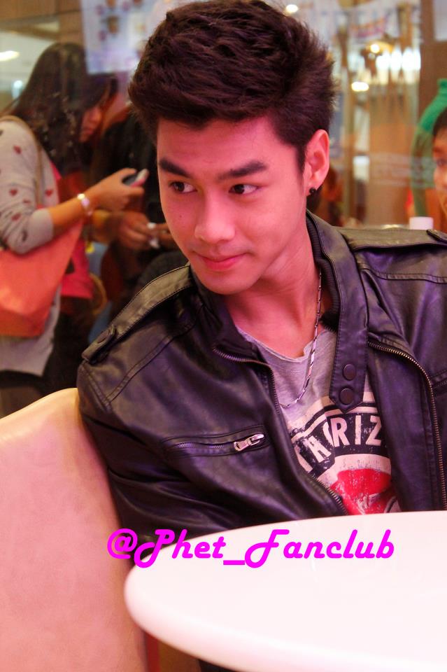 เพ็ชร ธกฤต หล่อเวอร์>>>