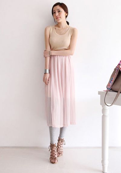 แฟชั่น มาแรง! กระโปรงพลีทยาว สไตล์ นังมุตตา จาก แรงเงา