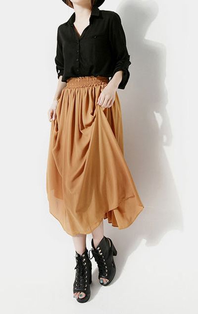 แฟชั่น มาแรง! กระโปรงพลีทยาว สไตล์ นังมุตตา จาก แรงเงา