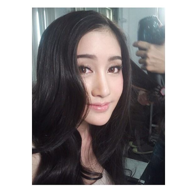 พิมมี่ PimmY KZ เธอสวย ไฮโซ เป๊ะ