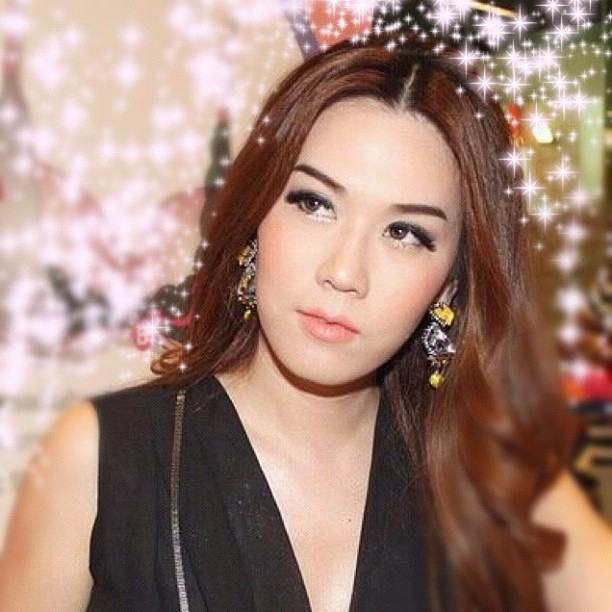 "เมย์ เฟื่องฯ"สวย เริ่ด ไฮโซ!