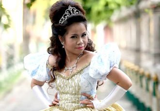 จากปลวกบ้านนอกกลายมาเป็นเจ้าหญิงปลวก