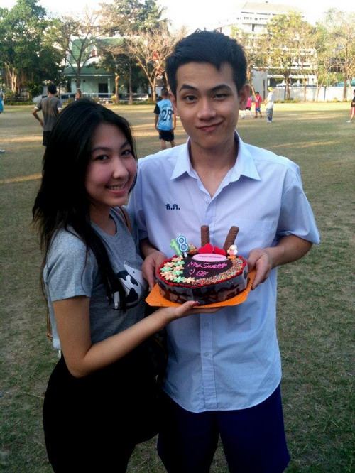 'เอิร์ธ ซักซี๊ดด'กับ'แฟน'