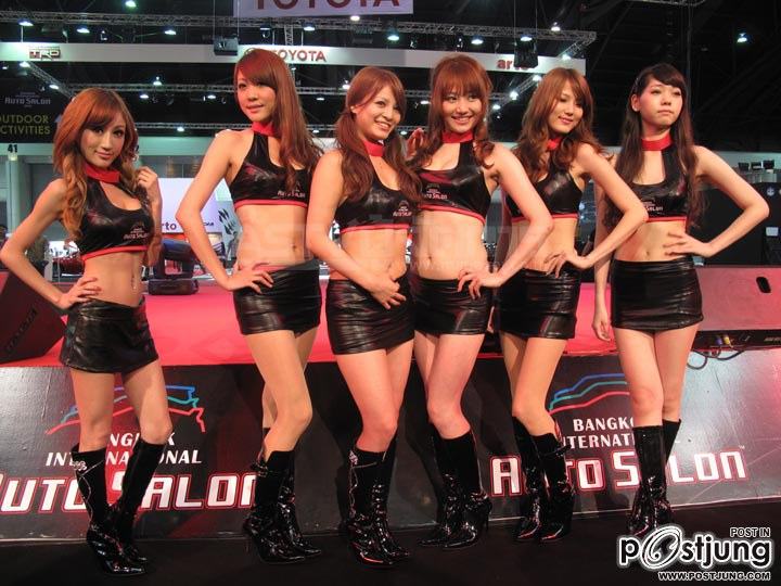 พริตตี้สาวของไทยVSพริตตี้สาวของญี่ปุ่น