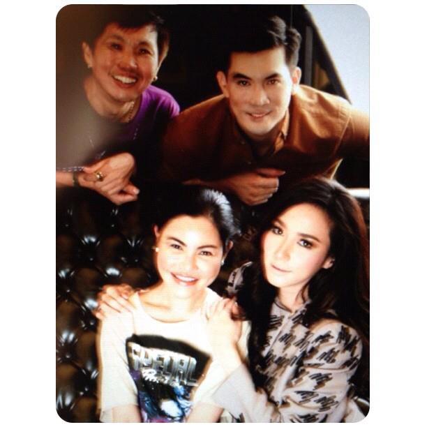 อั้ม สวย รวย ฮอท !