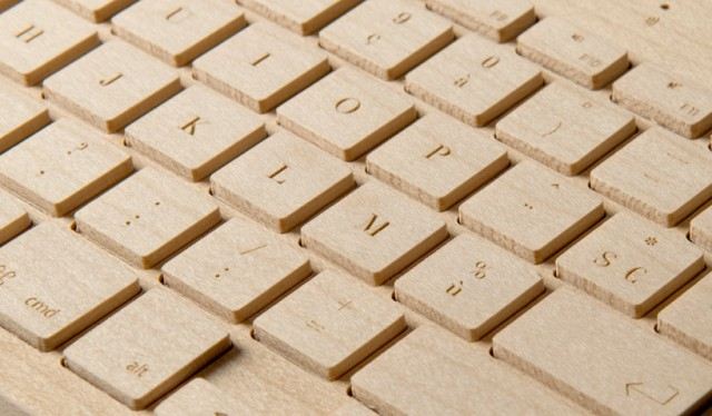 The Orée Wireless Wooden Keyboard