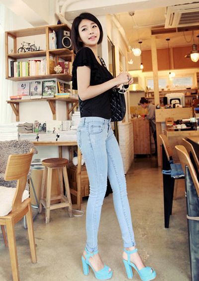 แฟชั่น รองเท้าส้นสูงสีสดใส สวยมั่นได้ แบบสาวอารมณ์ดี