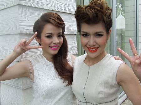 แฟชั่น แต่งตัว เริ่ดๆ เชิ่ดๆ ตามสไตล์ สองสาว นิว&จิ๋ว