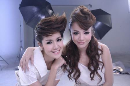 แฟชั่น แต่งตัว เริ่ดๆ เชิ่ดๆ ตามสไตล์ สองสาว นิว&จิ๋ว